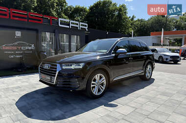 Позашляховик / Кросовер Audi SQ7 2019 в 