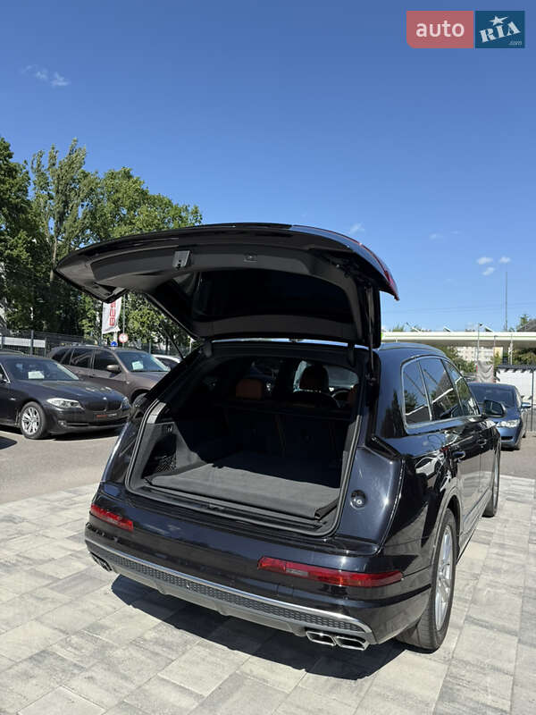 Внедорожник / Кроссовер Audi SQ7 2019 в Виннице