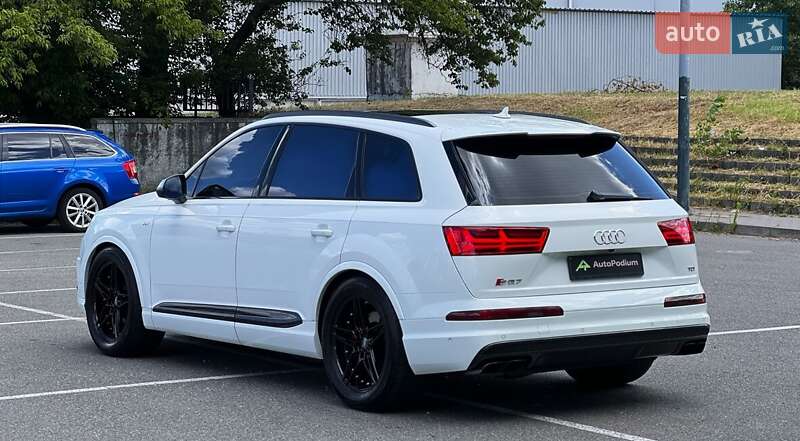 Внедорожник / Кроссовер Audi SQ7 2017 в Киеве