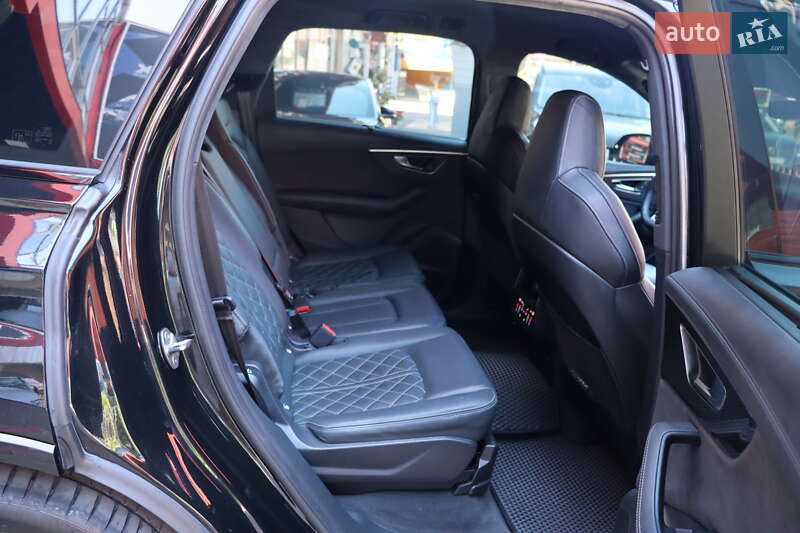 Внедорожник / Кроссовер Audi SQ7 2023 в Львове