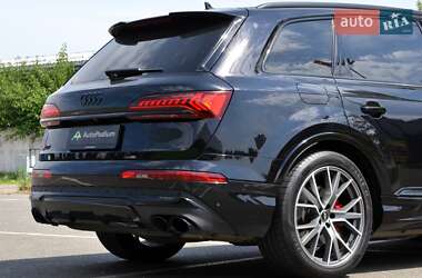 Внедорожник / Кроссовер Audi SQ7 2019 в 