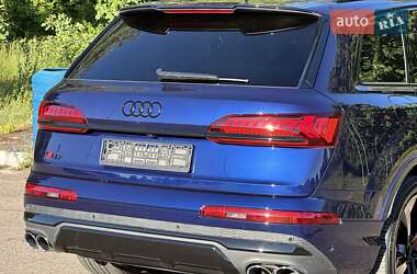 Позашляховик / Кросовер Audi SQ7 2020 в 