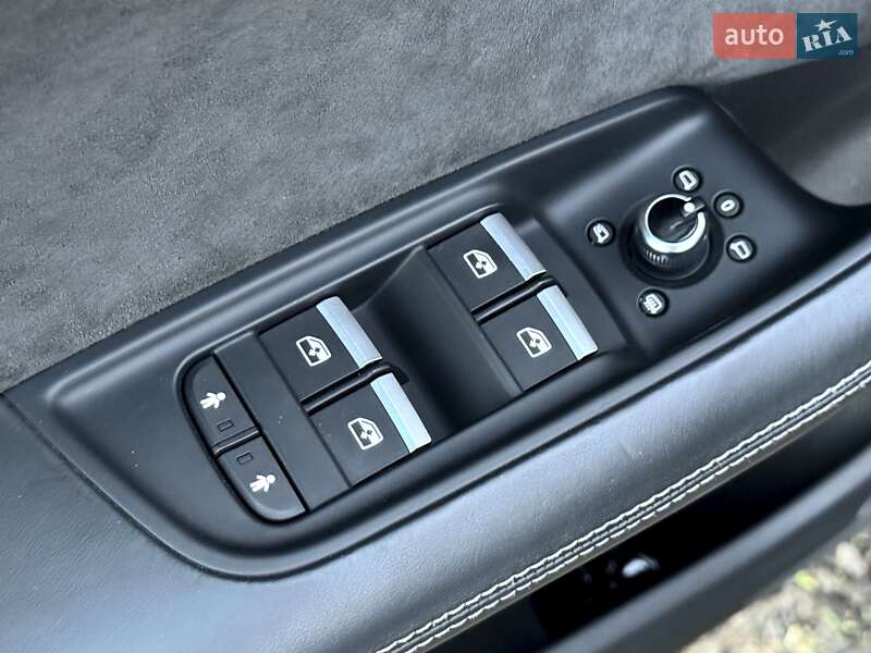 Внедорожник / Кроссовер Audi SQ7 2020 в Луцке