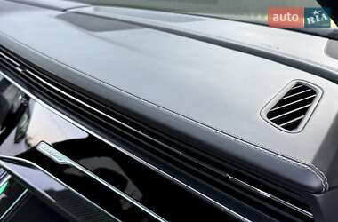 Позашляховик / Кросовер Audi SQ7 2020 в 