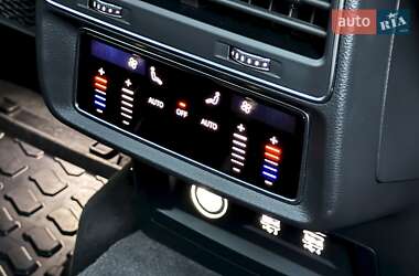 Позашляховик / Кросовер Audi SQ7 2020 в 
