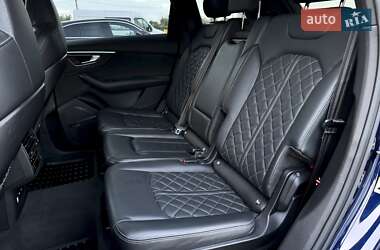 Позашляховик / Кросовер Audi SQ7 2020 в 