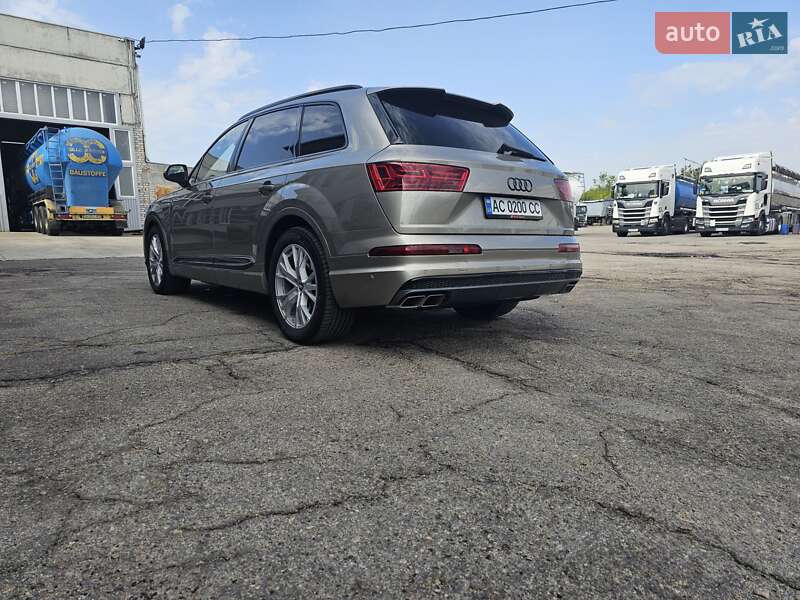 Внедорожник / Кроссовер Audi SQ7 2016 в Запорожье фото 4 Внедорожник / Кроссовер Audi SQ7 2016 в Запорожье