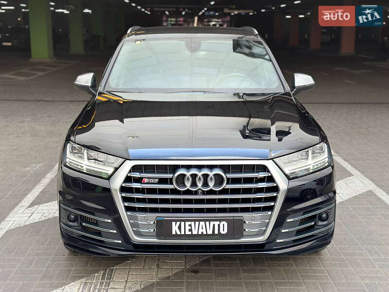 Позашляховик / Кросовер Audi SQ7 2018 в Києві