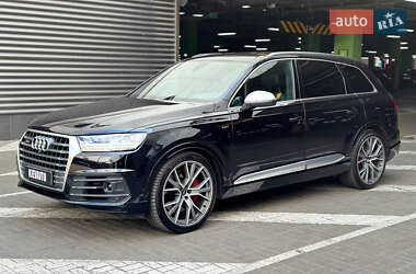 Внедорожник / Кроссовер Audi SQ7 2018 в 