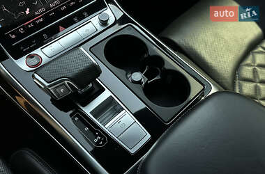Внедорожник / Кроссовер Audi SQ7 2020 в 