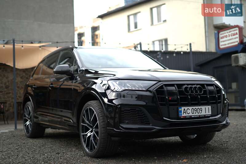 Внедорожник / Кроссовер Audi SQ7 2021 в Луцке