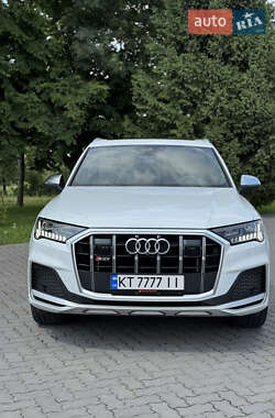 Внедорожник / Кроссовер Audi SQ7 2021 в 