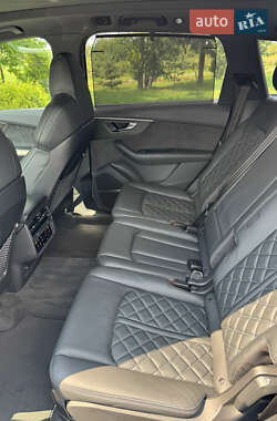 Внедорожник / Кроссовер Audi SQ7 2021 в 