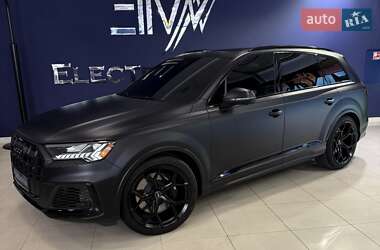 Внедорожник / Кроссовер Audi SQ7 2020 в 