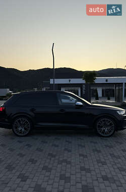 Внедорожник / Кроссовер Audi SQ7 2017 в 