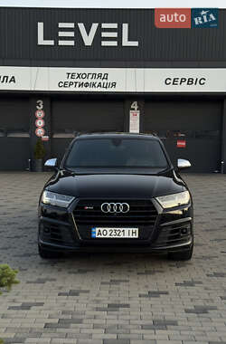 Внедорожник / Кроссовер Audi SQ7 2017 в 