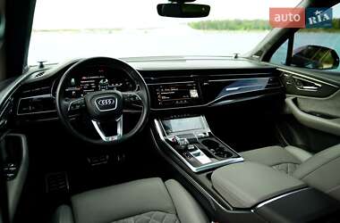 Внедорожник / Кроссовер Audi SQ7 2020 в 