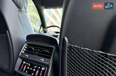 Внедорожник / Кроссовер Audi SQ7 2022 в 
