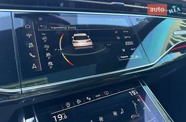 Внедорожник / Кроссовер Audi SQ7 2022 в 