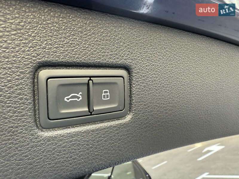 Внедорожник / Кроссовер Audi SQ7 2022 в Киеве