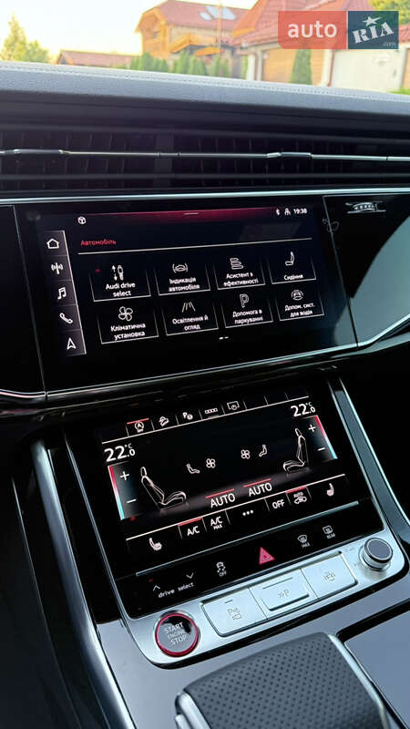 Внедорожник / Кроссовер Audi SQ7 2024 в Львове