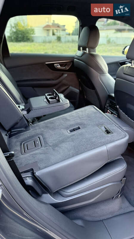 Внедорожник / Кроссовер Audi SQ7 2024 в Львове