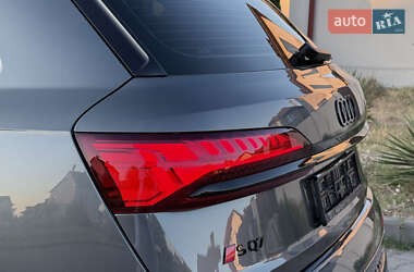 Внедорожник / Кроссовер Audi SQ7 2024 в 
