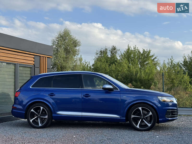 Внедорожник / Кроссовер Audi SQ7 2017 в Львове