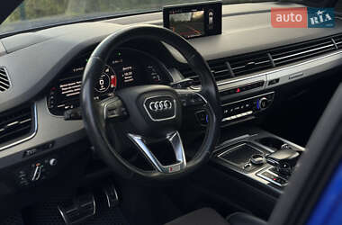 Внедорожник / Кроссовер Audi SQ7 2017 в 