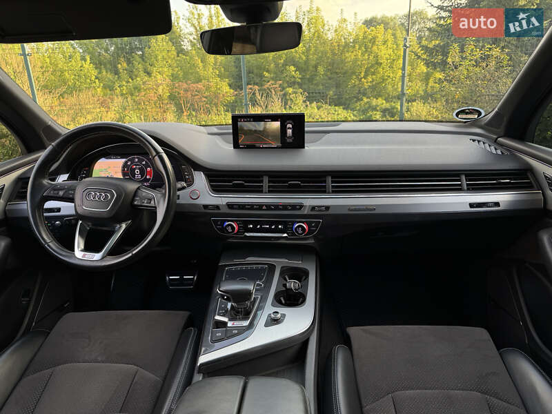 Внедорожник / Кроссовер Audi SQ7 2017 в Львове
