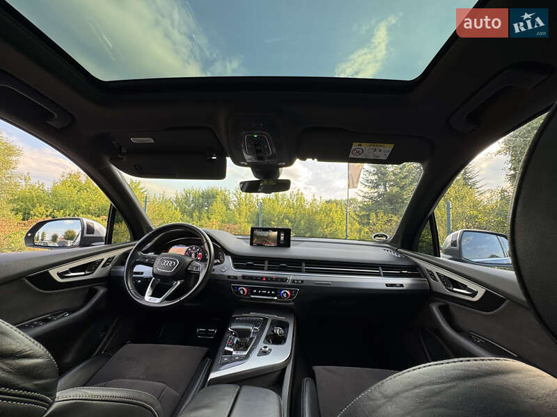 Внедорожник / Кроссовер Audi SQ7 2017 в Львове