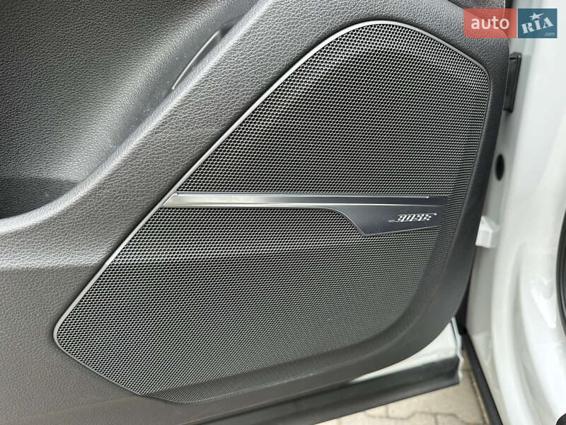 Внедорожник / Кроссовер Audi SQ7 2018 в Одессе