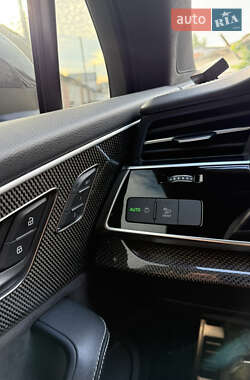 Внедорожник / Кроссовер Audi SQ7 2021 в 