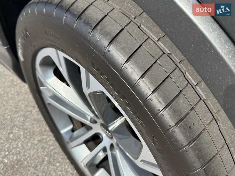 Внедорожник / Кроссовер Audi SQ7 2023 в Киеве