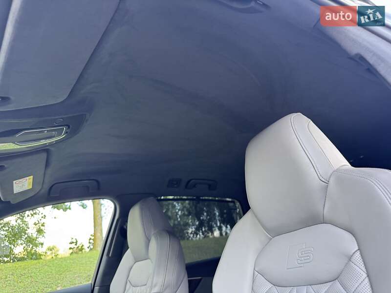 Внедорожник / Кроссовер Audi SQ7 2023 в Киеве