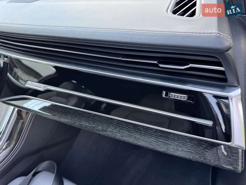 Внедорожник / Кроссовер Audi SQ7 2023 в Киеве