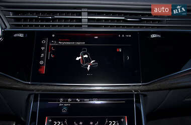 Позашляховик / Кросовер Audi SQ7 2024 в 