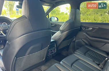Внедорожник / Кроссовер Audi SQ7 2020 в 