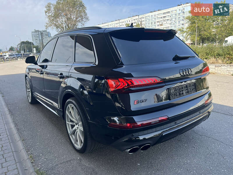 Внедорожник / Кроссовер Audi SQ7 2020 в Запорожье