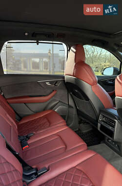 Внедорожник / Кроссовер Audi SQ7 2022 в 