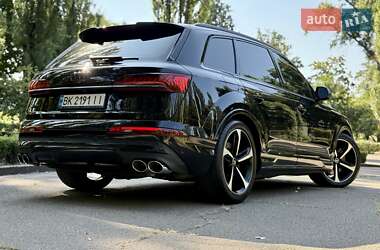 Внедорожник / Кроссовер Audi SQ7 2023 в 