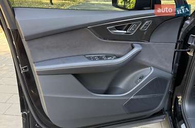 Внедорожник / Кроссовер Audi SQ7 2023 в 