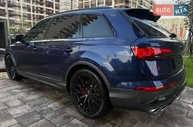 Внедорожник / Кроссовер Audi SQ7 2021 в Киеве