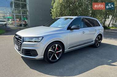 Позашляховик / Кросовер Audi SQ7 2017 в Києві