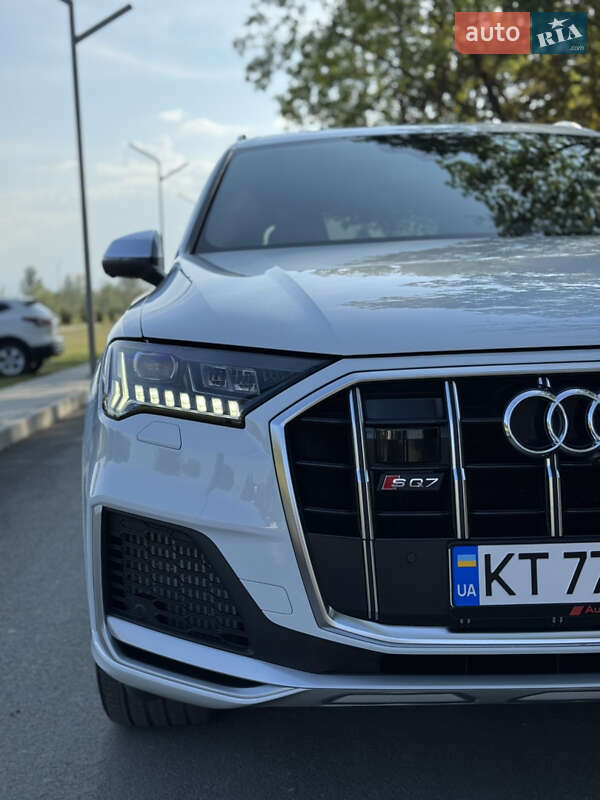 Внедорожник / Кроссовер Audi SQ7 2021 в Ивано-Франковске