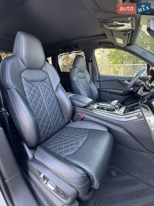 Внедорожник / Кроссовер Audi SQ7 2021 в Ивано-Франковске