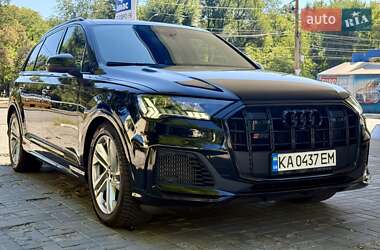 Внедорожник / Кроссовер Audi SQ7 2021 в 