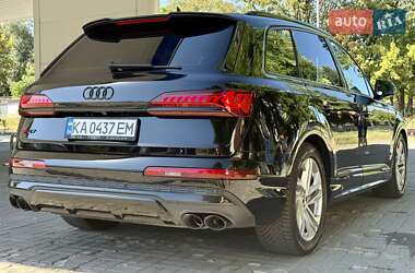 Внедорожник / Кроссовер Audi SQ7 2021 в 