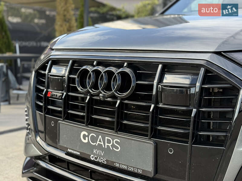Позашляховик / Кросовер Audi SQ7 2020 в Києві