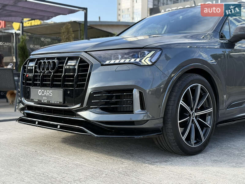 Позашляховик / Кросовер Audi SQ7 2020 в Києві